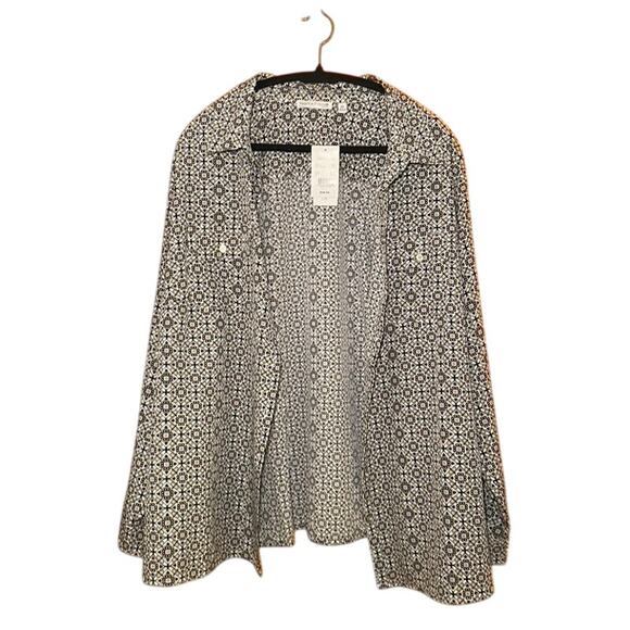 Notations - Women's 3X Button-Up Geometric Print Blouse - Picture 2 of 14